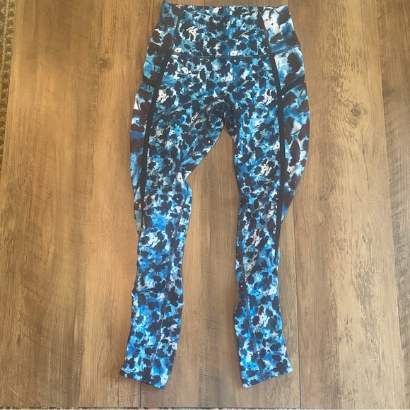 Free People Movement • You’re A Peach High Waist Blue & Black 7/8 Leggings • XS - Picture 3 of 7